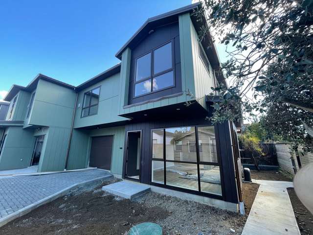 Brand New 4 Bedroom, Single Garage, 2.5 Bathrooms