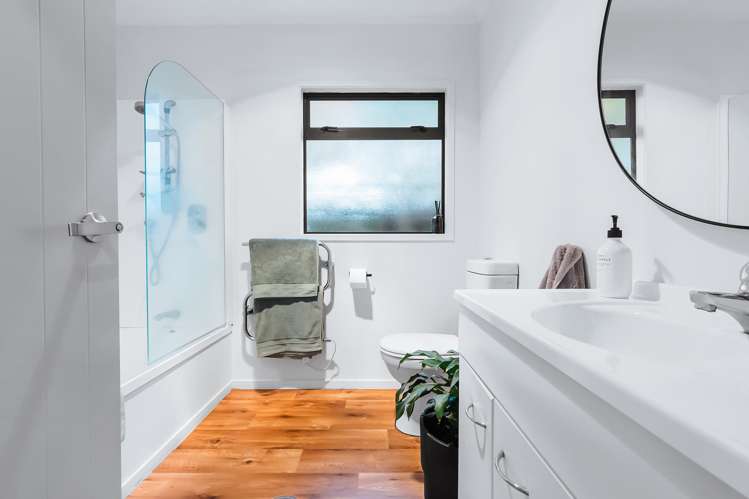 27 Tawa Street Hilltop_10