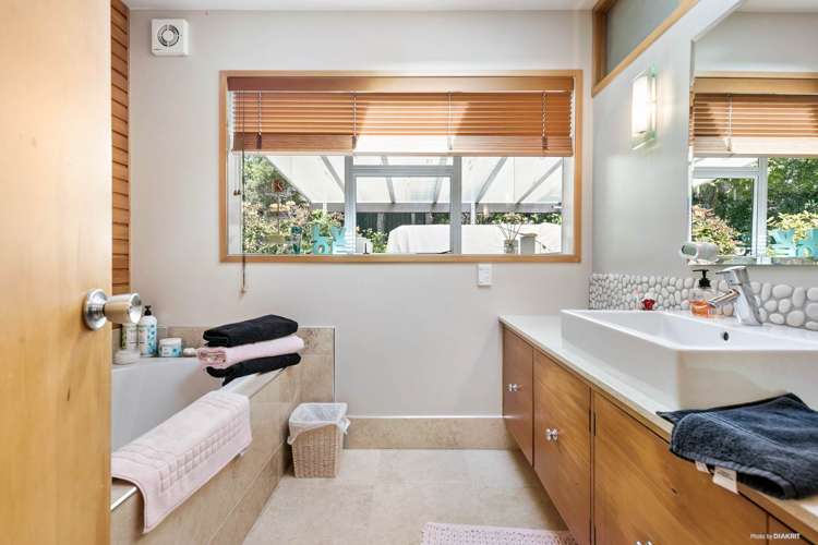 106 Takahe Road Titirangi_8