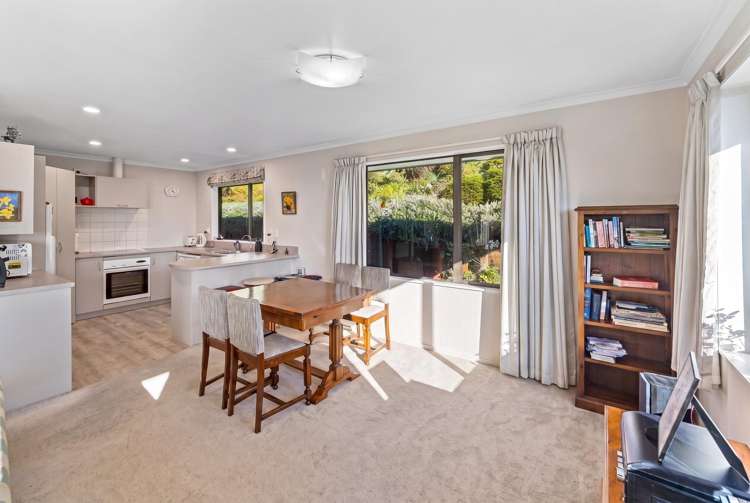 55 Washbourn Drive Richmond_8