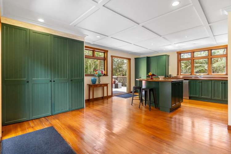 77 Carter Road Oratia_10