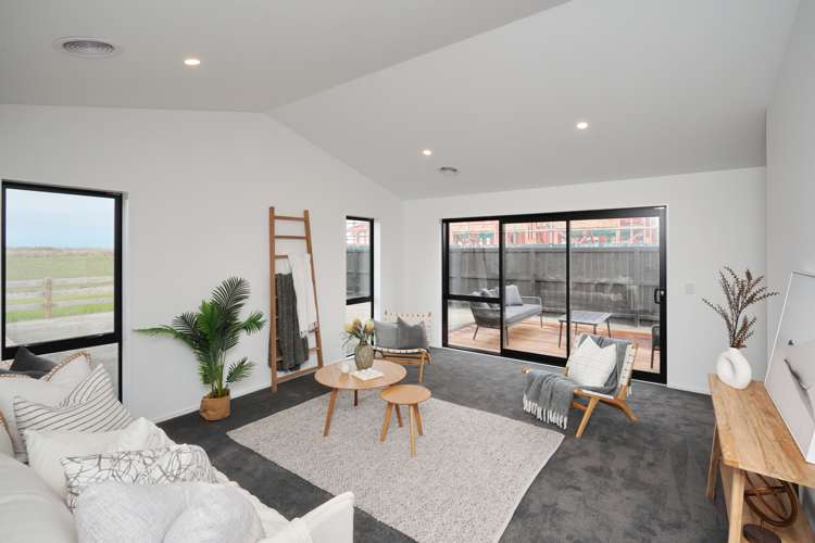 33 Monte Crescent Lincoln_8