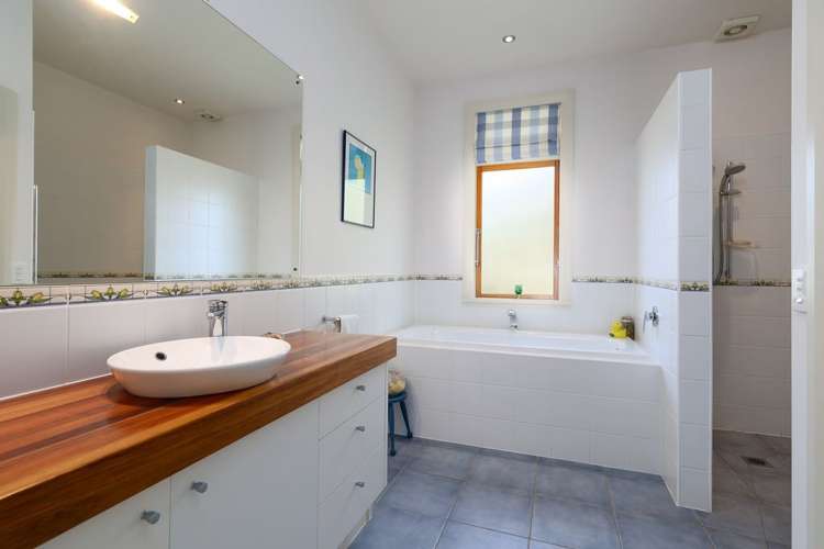 364 The Coastal Highway Redwood Valley_27