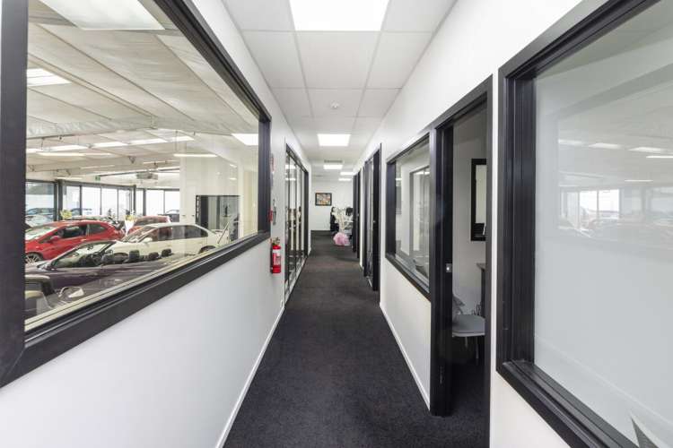 542 Moorhouse Ave Waltham_8