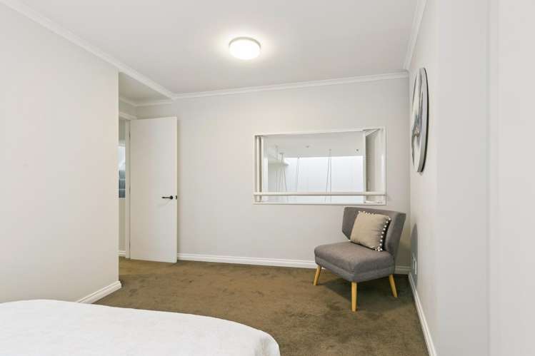 3.10/1 Queens Wharf Wellington Central_7