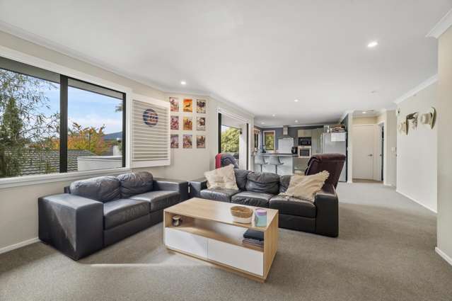 2/17 Rainbow Drive Taupo_2