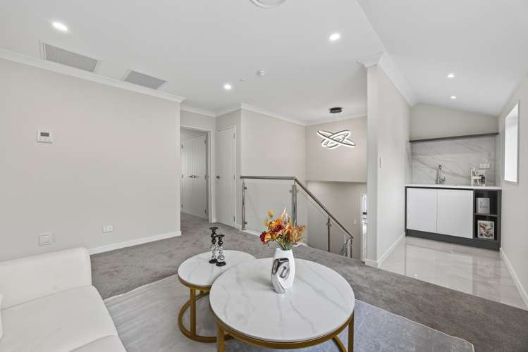 2 Ballyalton Crescent Flat Bush_21