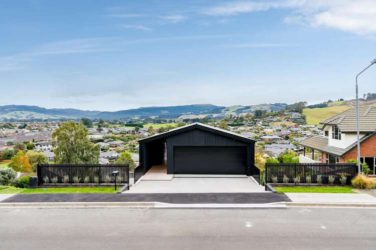 16 Joe Brown Avenue Mosgiel_32