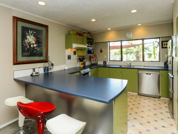 404 Hart Drive Frimley_7