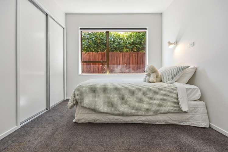 22 Regency Crescent Redwood_12