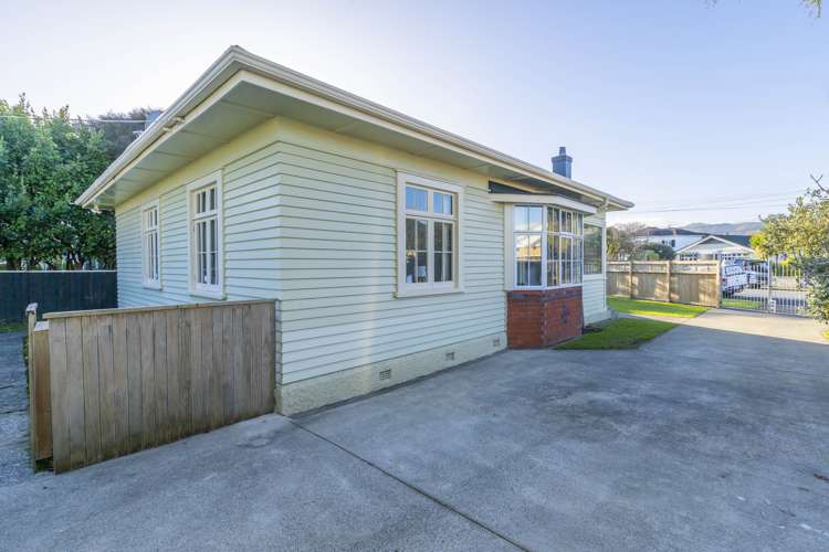 43 Hautana Street Woburn_19