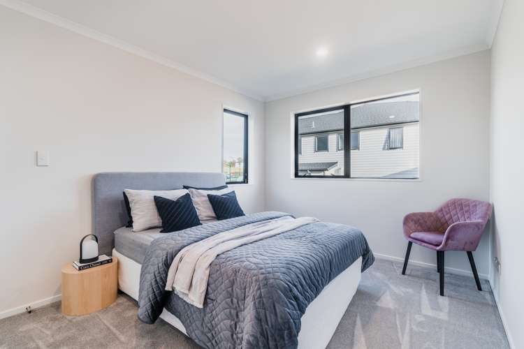 53 Bushfield Drive Flat Bush_11