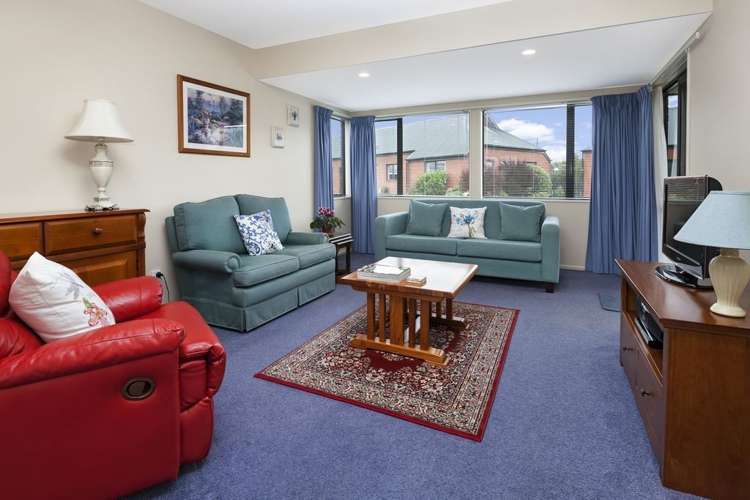 10/28 James Street Lincoln_3