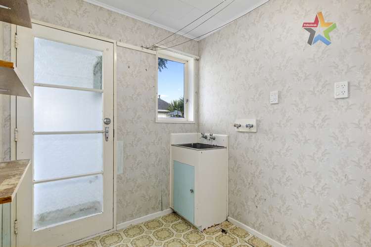 1 Otira Grove Kelson_12