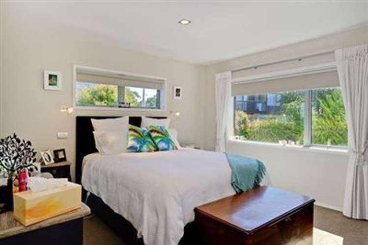 2/91 Aberdeen Road Castor Bay_18