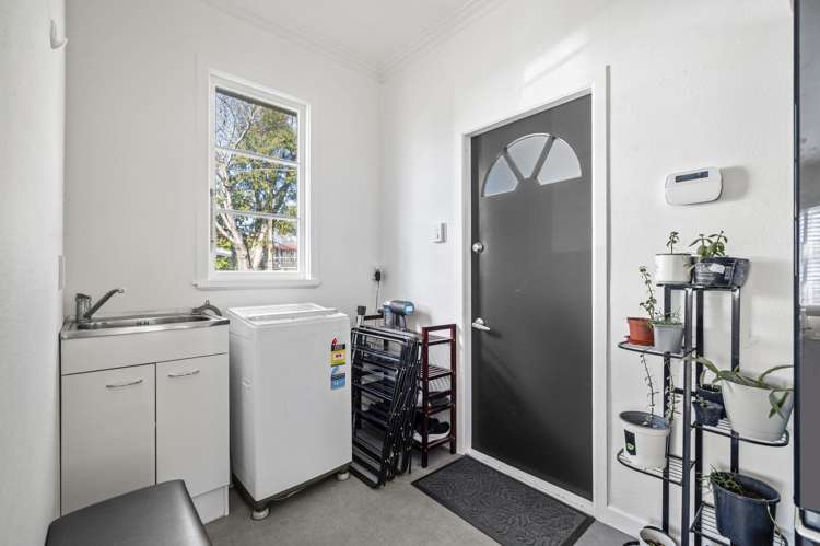 21 Miro Street Utuhina_12