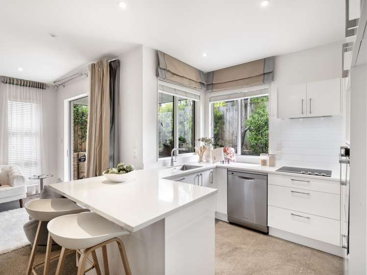 5 Howden Lane Golflands_6