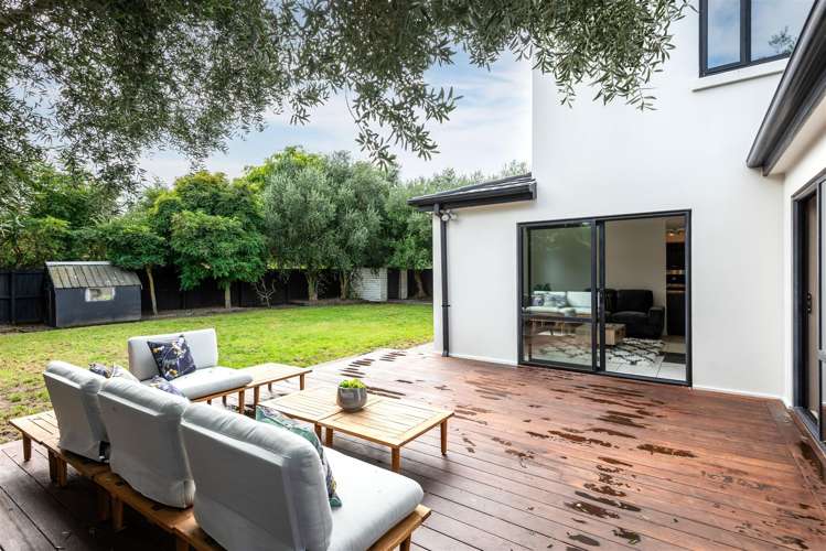 9 Saint Keverne Close Burwood_15