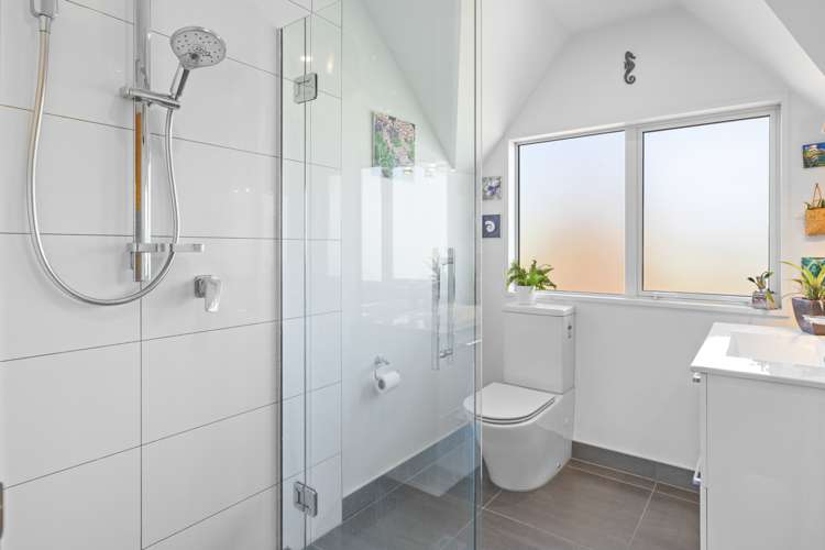 16 Patricia Place Harewood_21