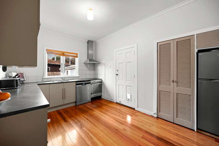 12 Tui Avenue Forest Lake_6