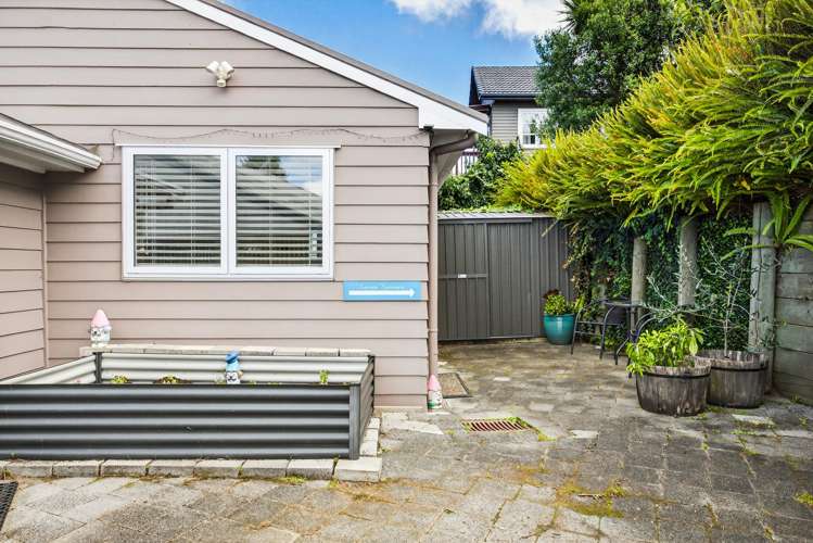 61B Te Kawa Road Greenlane_10