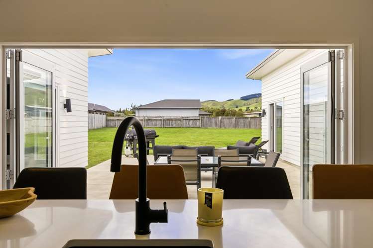 59 Montgomery Crescent Kinloch_9