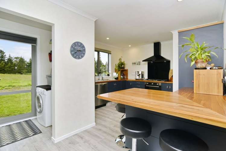 443 Ashley Road Cust_10