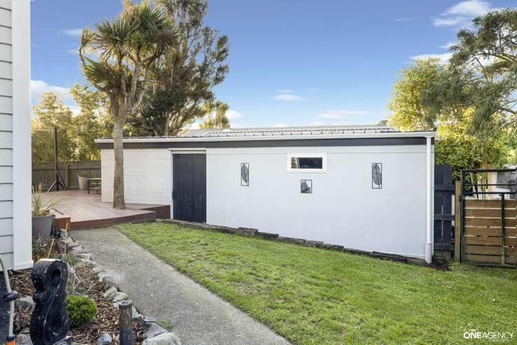 22 Bartlett Grove Tawa_26