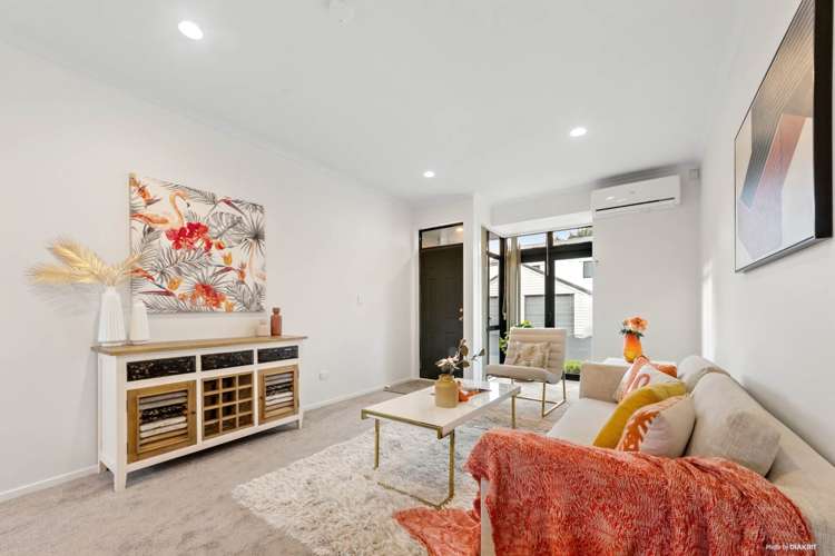 9/1 Ambrico Place New Lynn_5