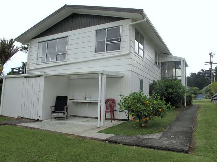 8 Eames Crescent Te Mata_0