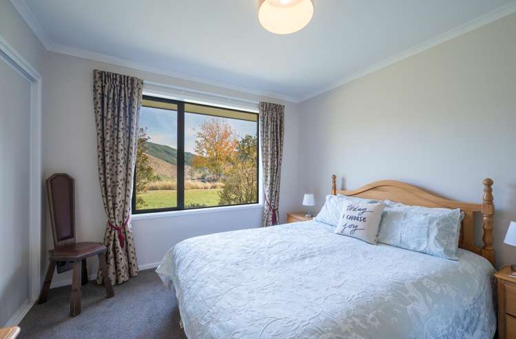 21 Serpentine River Road Aniseed Valley_11