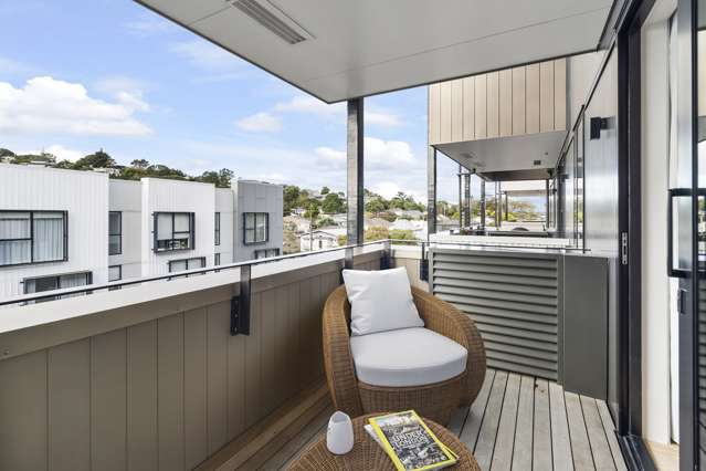 205/1 Kimiora Street Three Kings_3