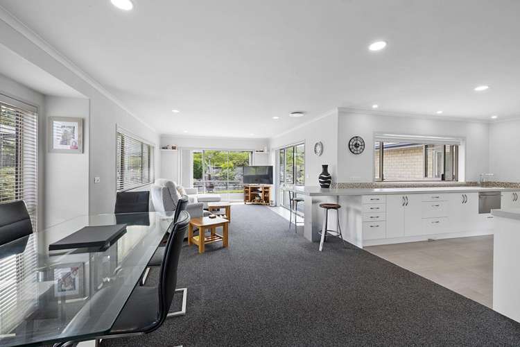 27 Redwood Crescent Hurdon_5