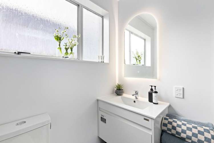 9/171 Queens Drive Lyall Bay_7