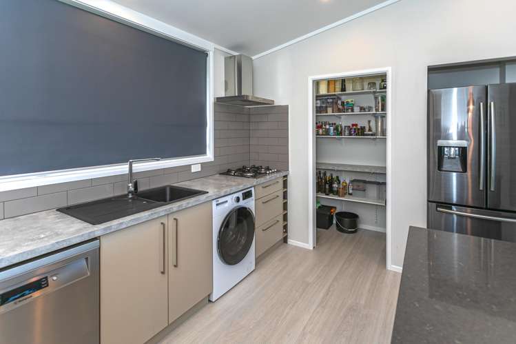 19 Eames Crescent_4