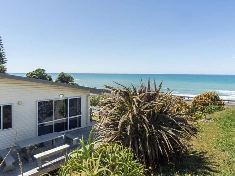 17 Sirrah Street Okitu_17