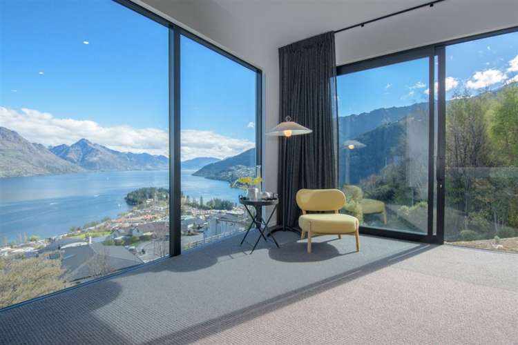 13 Vancouver Drive Queenstown_11