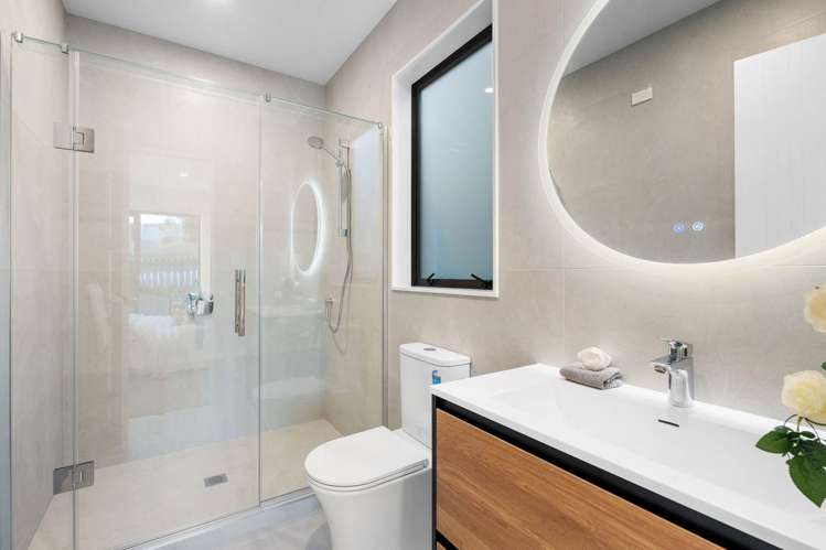 27 Aquamarine Avenue Wainui_18