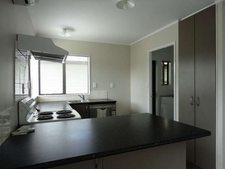 4 Seaward Place Wattle Downs_8