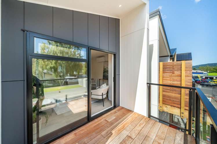 18-20 King Street Upper Hutt Central_14