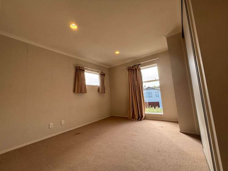 19 Woolaston Place Flat Bush_5