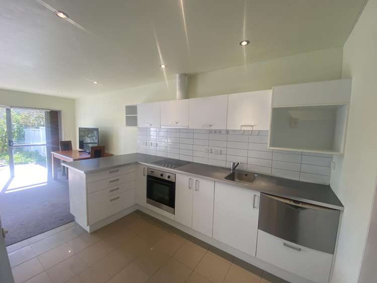 A4/60 Masons Road Oteha_9