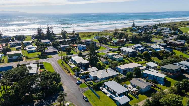 1a Edwards Street Waihi Beach_25