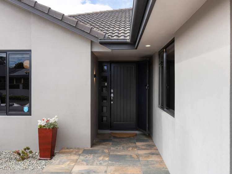 28 Somerton Drive Huntington_1