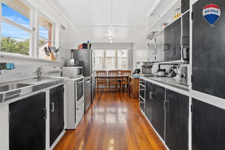 89 Hewer Crescent Naenae_6