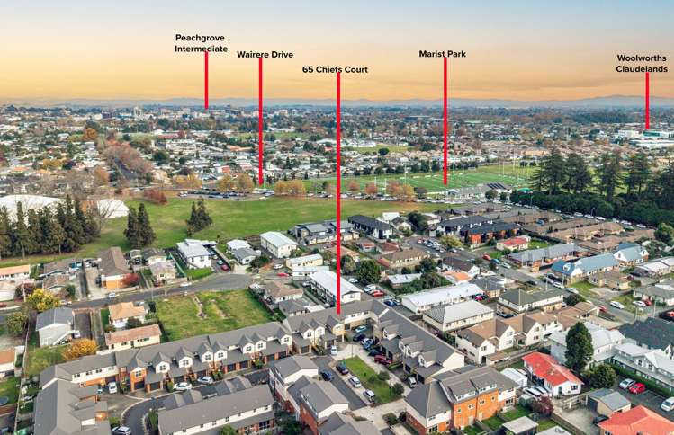 65 Chiefs Court Hamilton East_11