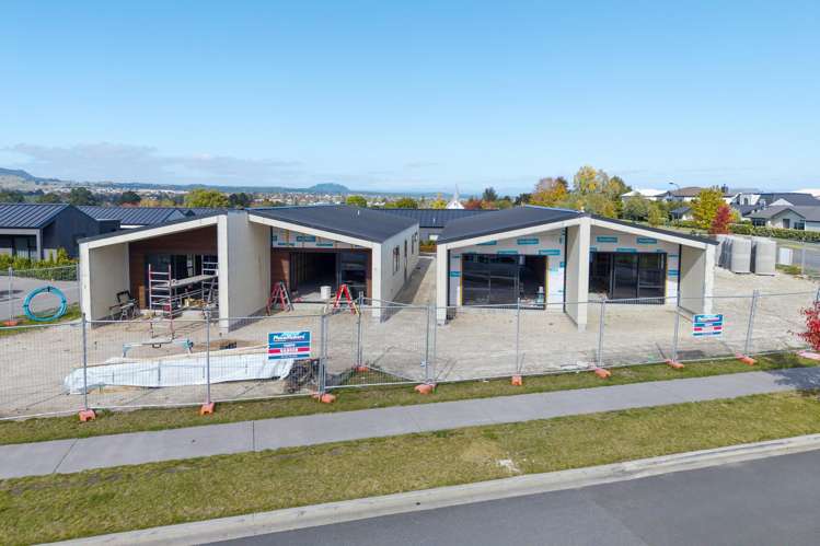 1-4/13 Sorrento Drive_1