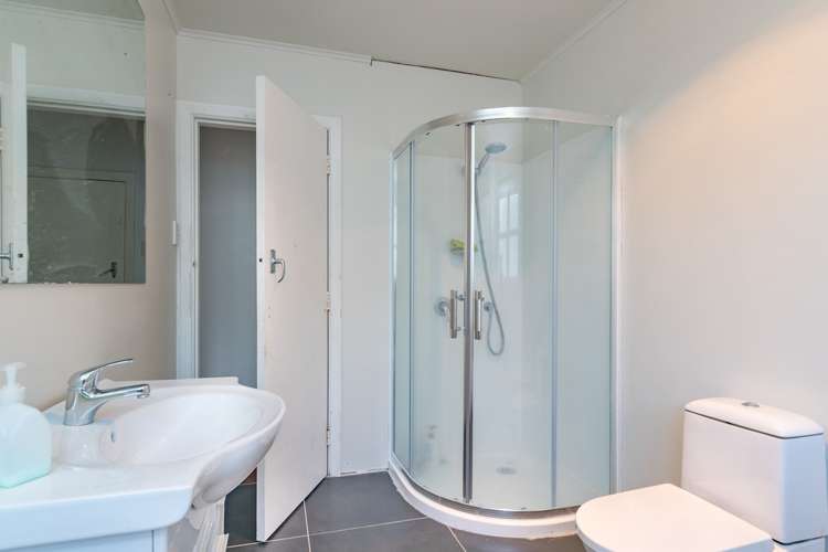 71 Petrie Street Wainuiomata_14