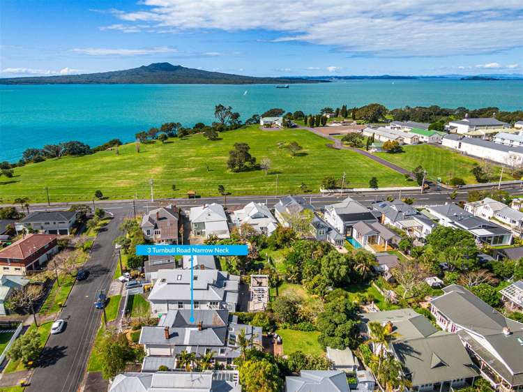 3 Turnbull Road Narrow Neck_23