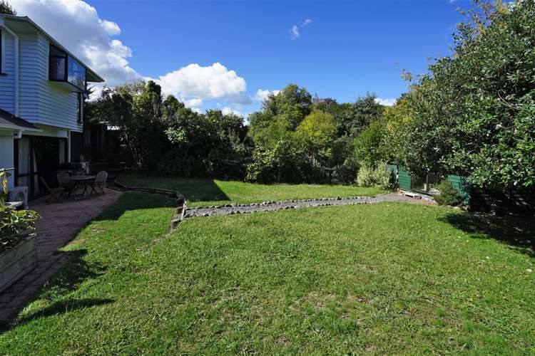 21 Mabian Crescent Deanwell_15